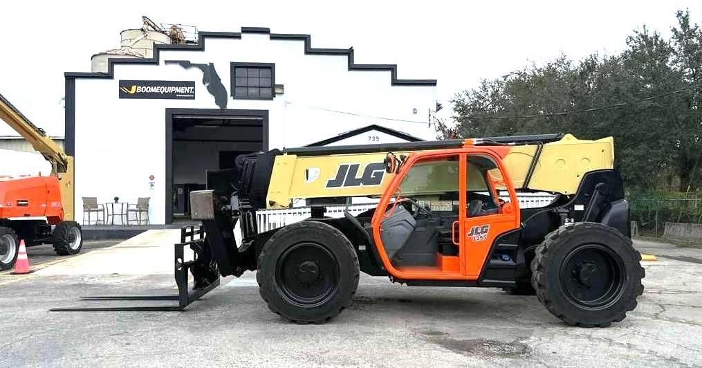 JLG 1255 Телескопічні навантажувачі