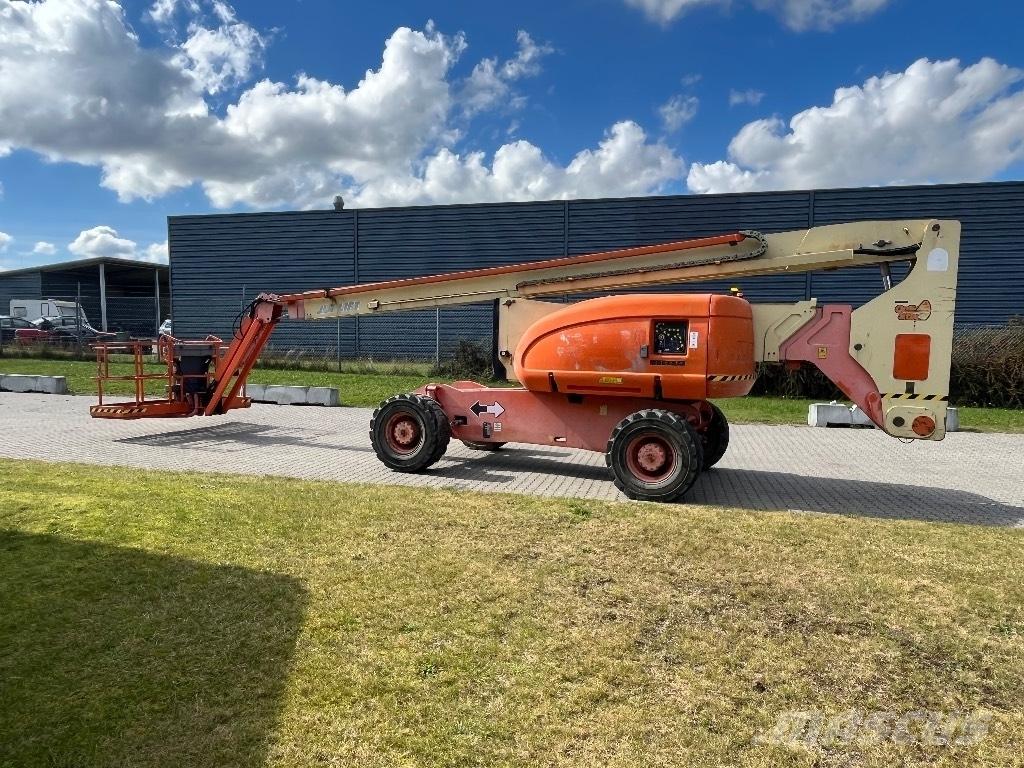 JLG 800 AJ Колінчаті підйомники