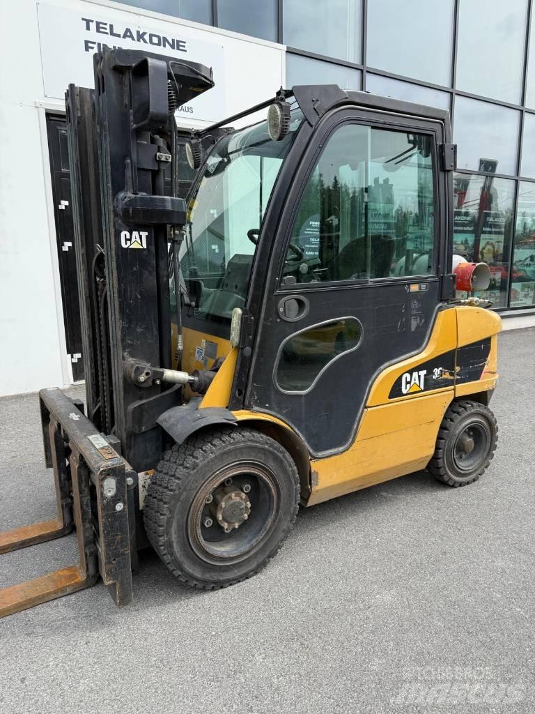 CAT GP 30 N Газові навантажувачі