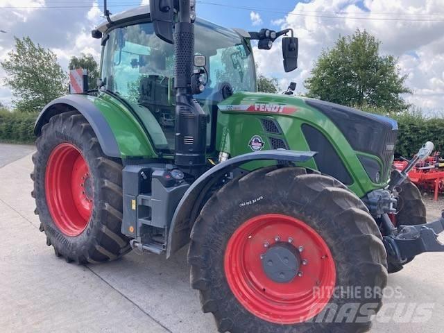 Fendt 720 Vario Трактори