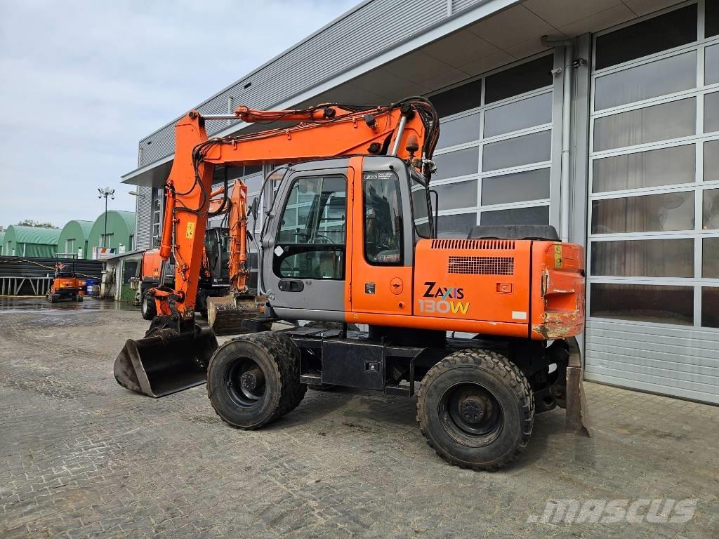 Hitachi ZX130W Колісні екскаватори