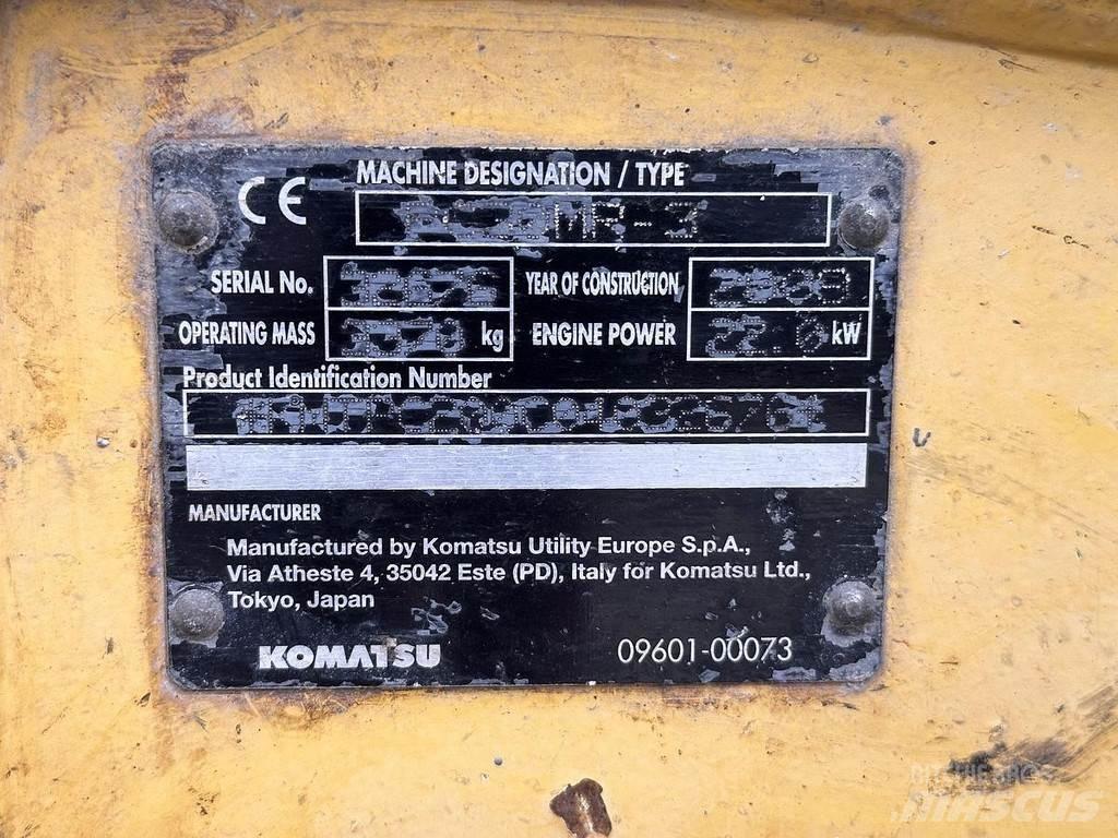 Komatsu PC30 Міні-екскаватори < 7т