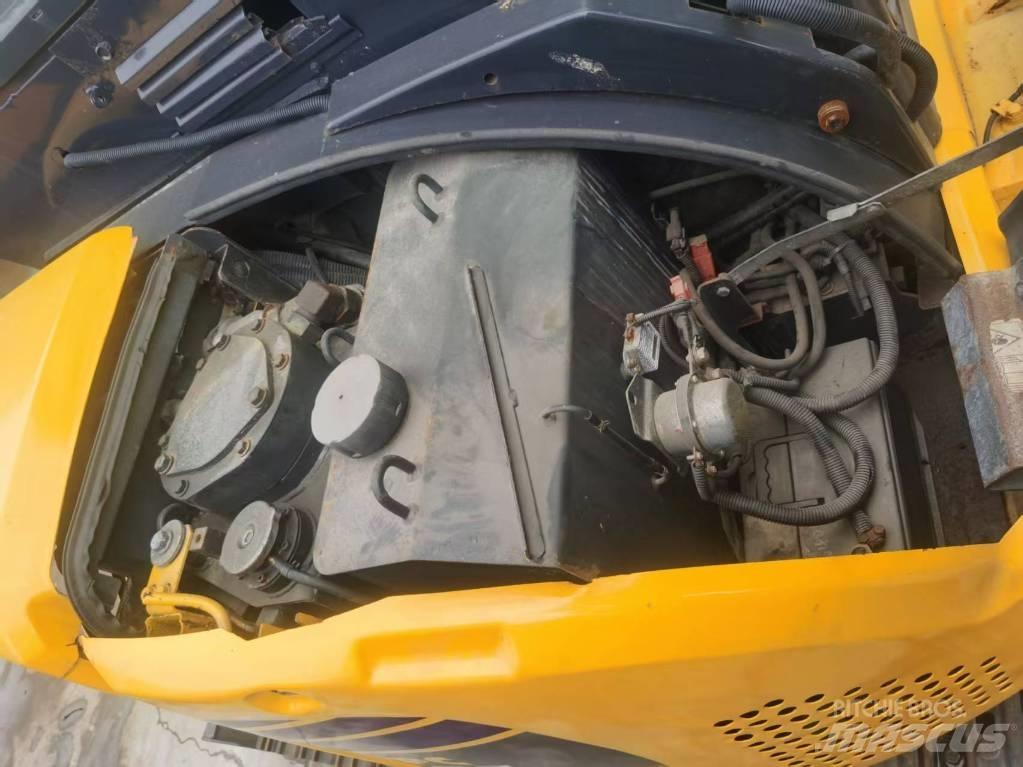 Komatsu PC 55 MR Гусеничні бульдозери