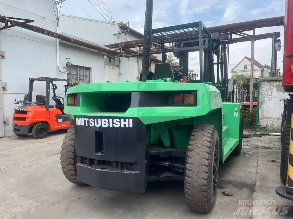 Mitsubishi FD 150 Дизельні навантажувачі