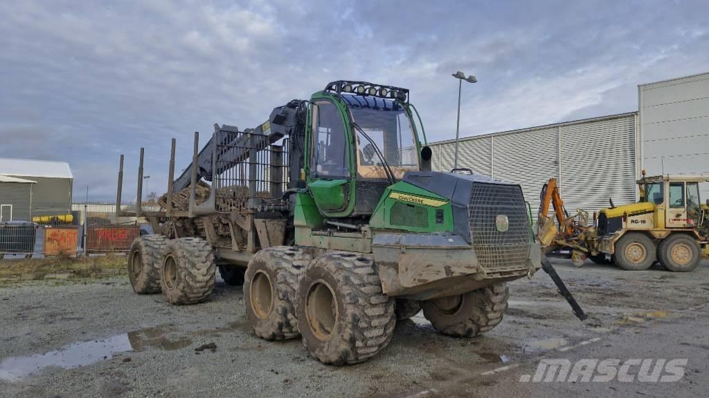 John Deere 1010G Форвардери