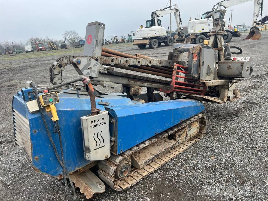  GRUNDODRILL 4X Мобільні бурові установки