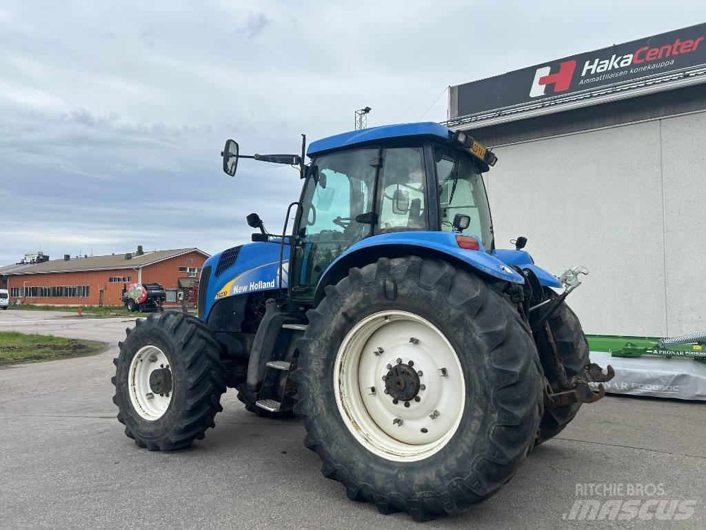 New Holland TG 230 Трактори