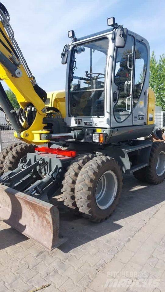 Wacker Neuson EW 100 Колісні екскаватори