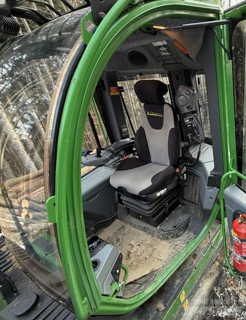 John Deere 1010G Форвардери