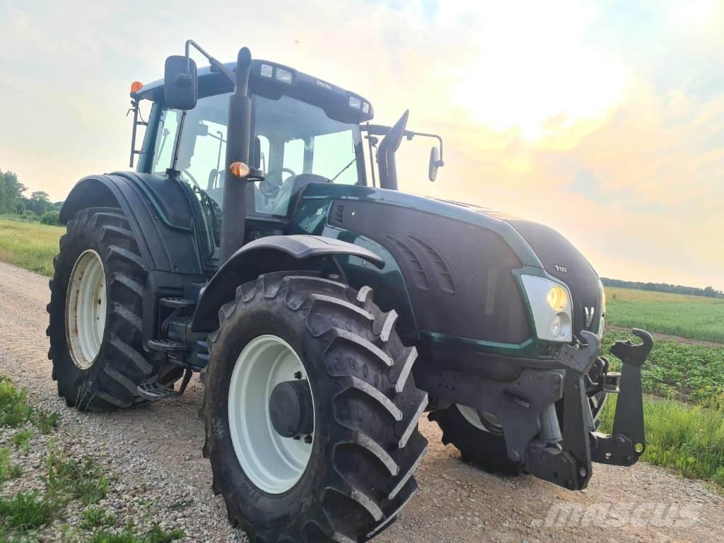 Valtra T 173 HiTech Трактори