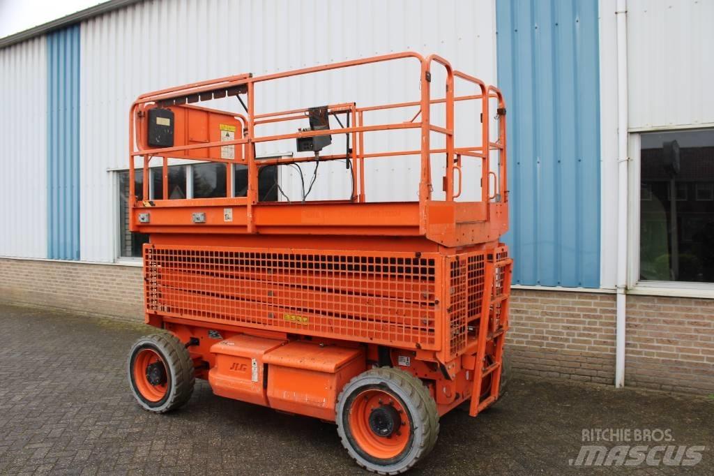 JLG M 3369 Підйомники-ножиці