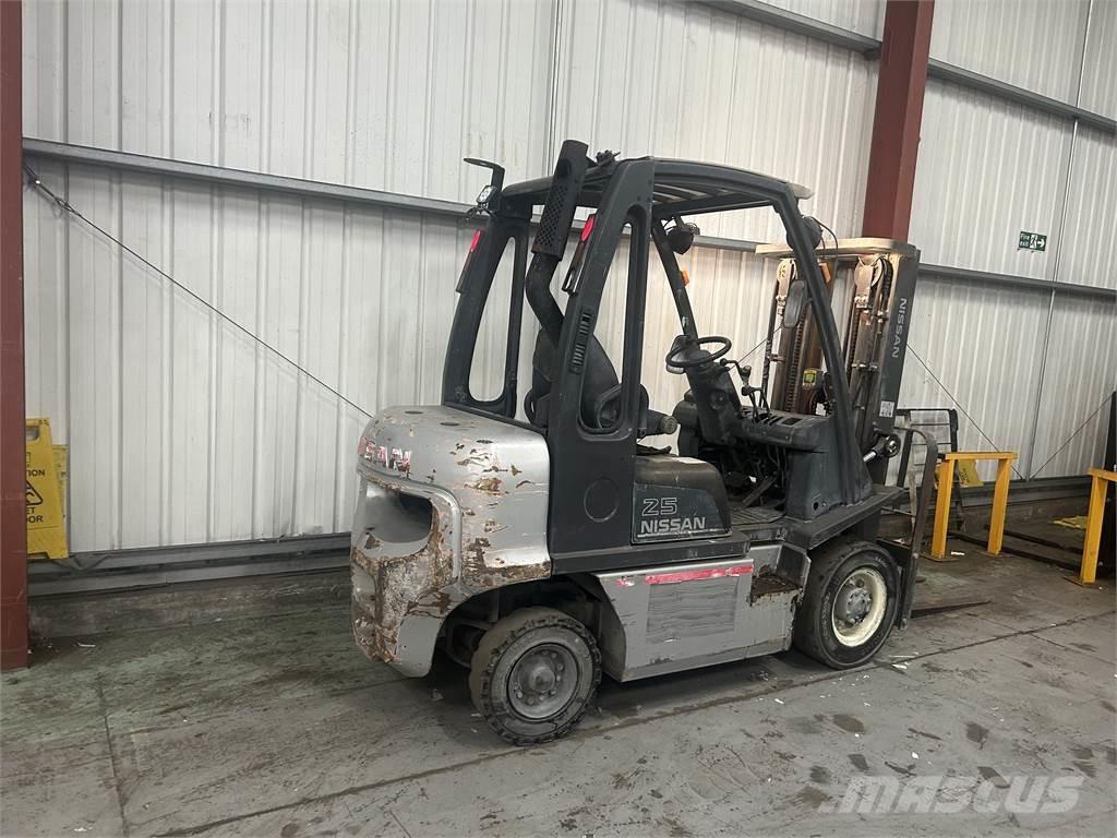 Nissan Y1D2A25Q Дизельні навантажувачі