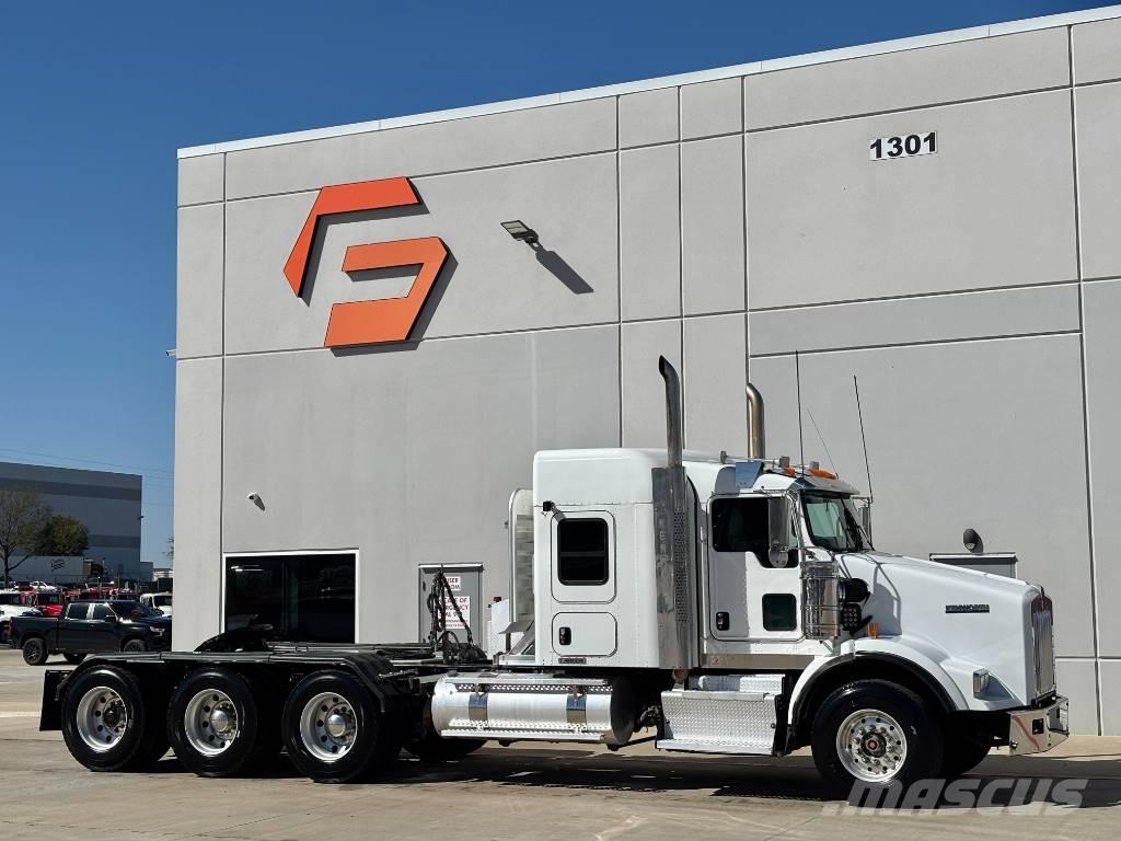 Kenworth T800 Тягачі