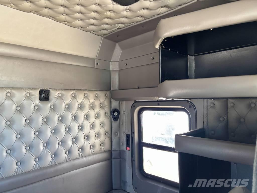 Kenworth T800 Тягачі