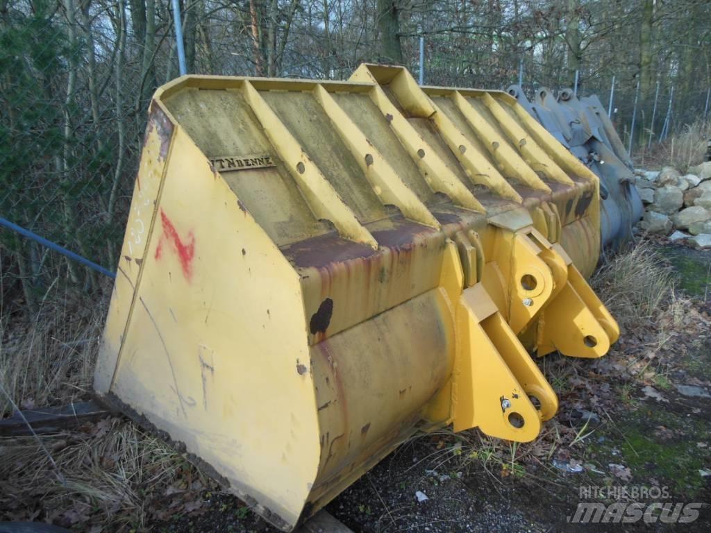 Volvo L 120 Фронтальні навантажувачі