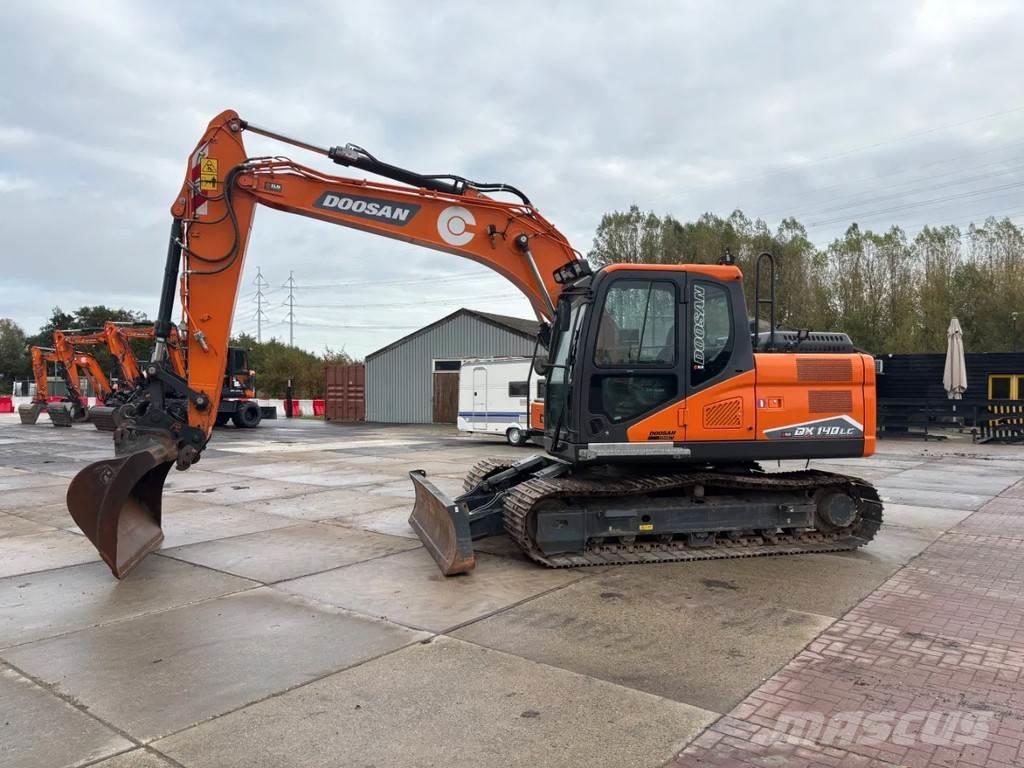 Doosan DX140LC-7 Гусеничні екскаватори