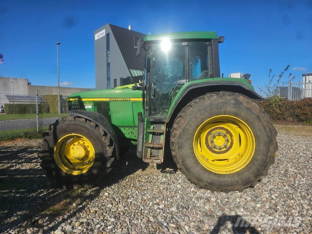John Deere 6910 Трактори