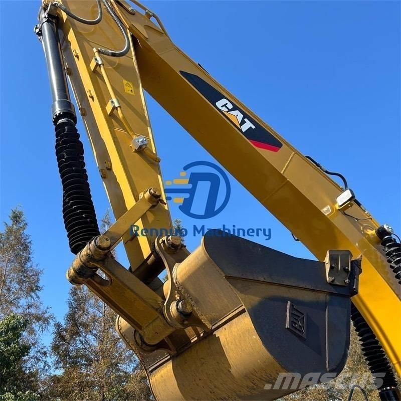 CAT 323D2 Гусеничні екскаватори