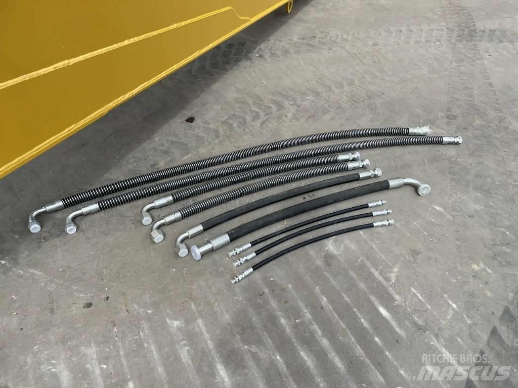 CAT 323 NG 15m Set Траншейні екскаватори