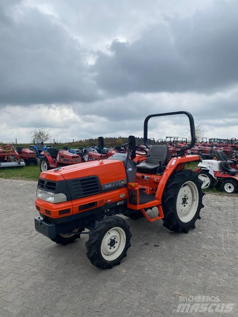 Kubota GL 240 Трактори