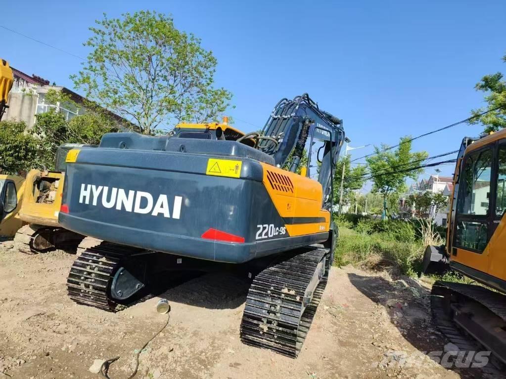 Hyundai 220lc-9s Середні екскаватори 7т. - 12т.