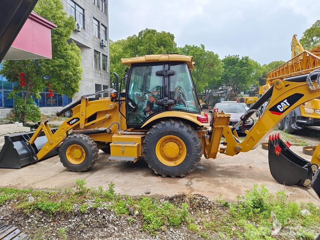 CAT 420 F Екскаватори-навантажувачі