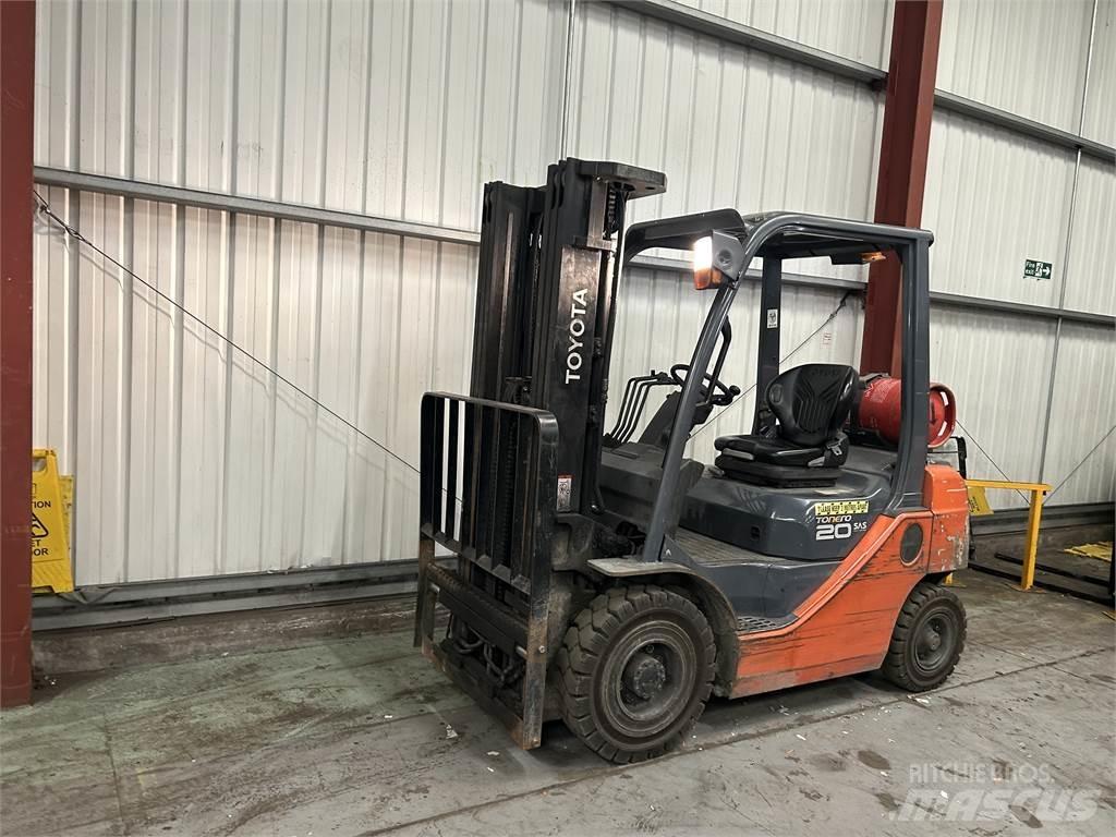 Toyota 02-8FGF20 Газові навантажувачі