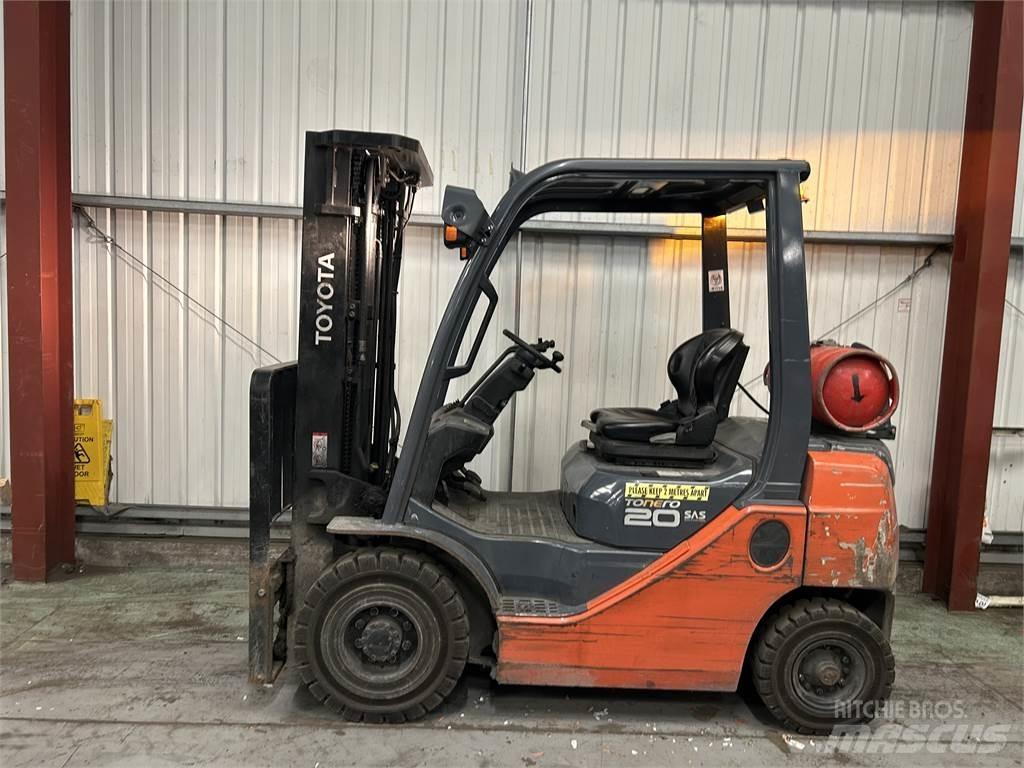 Toyota 02-8FGF20 Газові навантажувачі