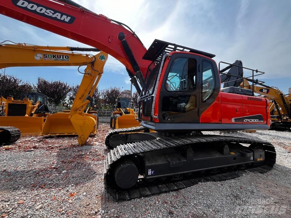 Doosan DX 300 LC-9C Гусеничні екскаватори