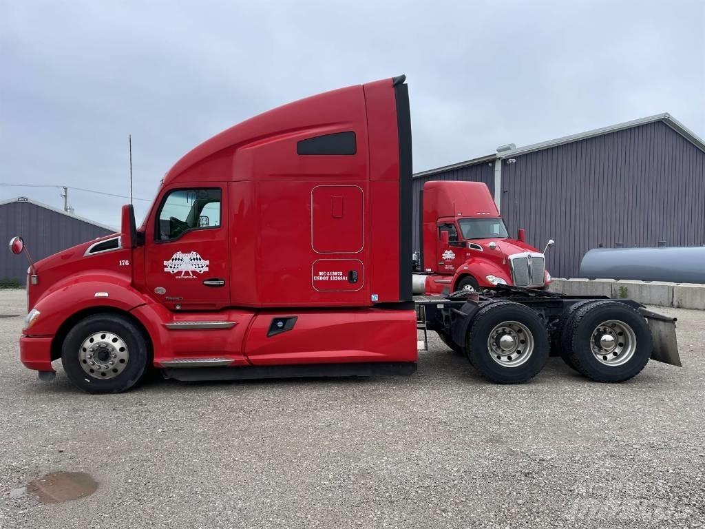 Kenworth T 680 Тягачі
