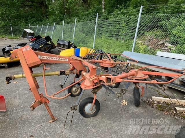 Deutz-Fahr KH400 DN Граблі і сінозворушувачі