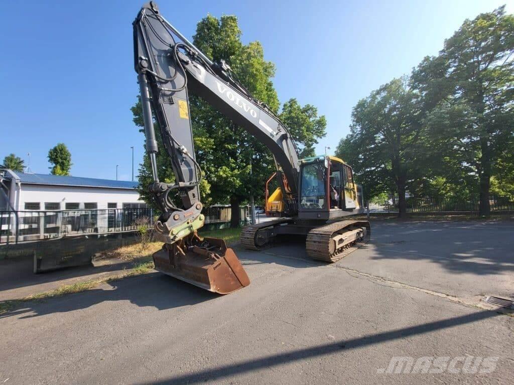 Volvo EC220EL Гусеничні екскаватори