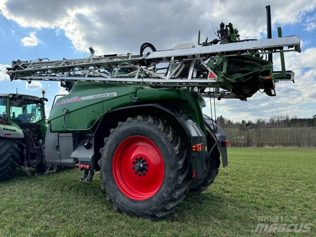 Fendt Rogator 366 Причіпні обприскувачі