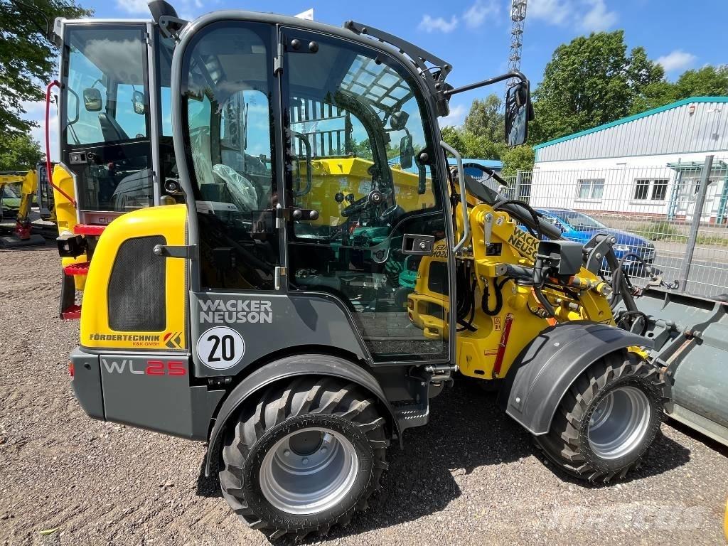 Wacker Neuson WL 25 Фронтальні навантажувачі