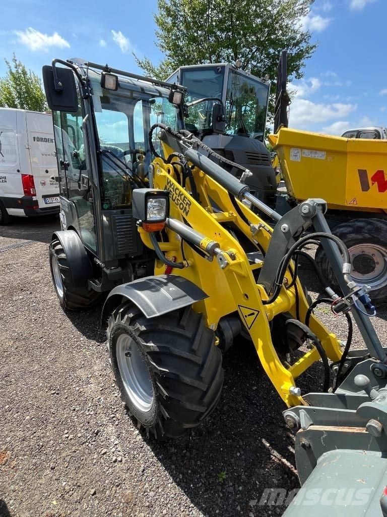 Wacker Neuson WL 25 Фронтальні навантажувачі