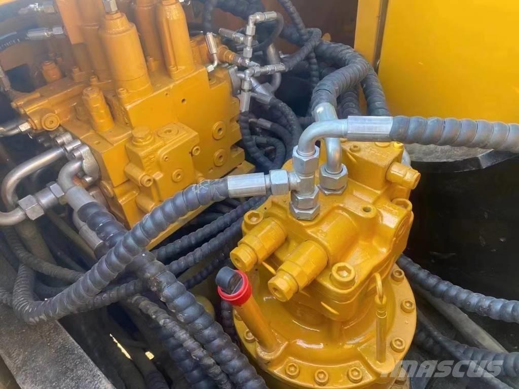 Sany SY215C Гусеничні екскаватори