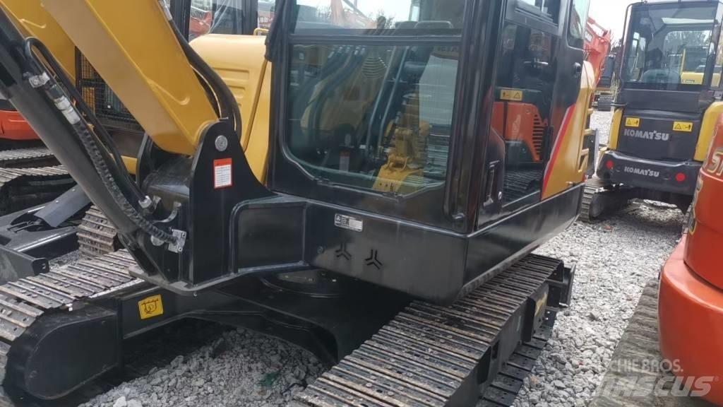 Sany SNAY SY55C Гусеничні екскаватори