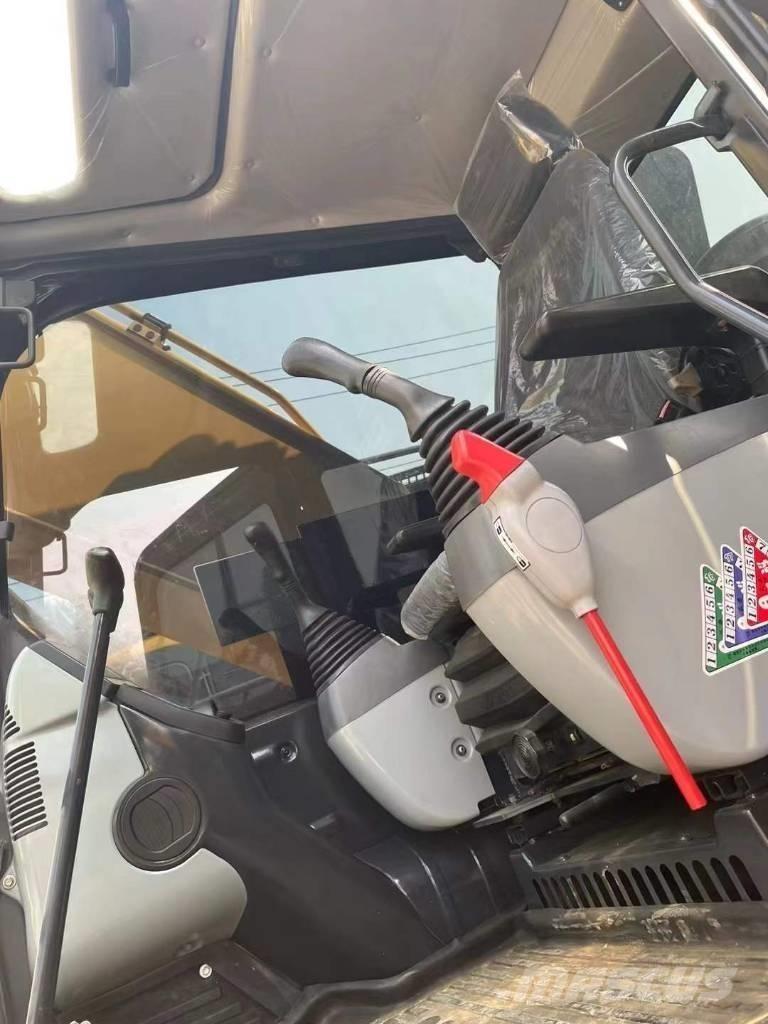 Komatsu PC 200 8N Гусеничні екскаватори