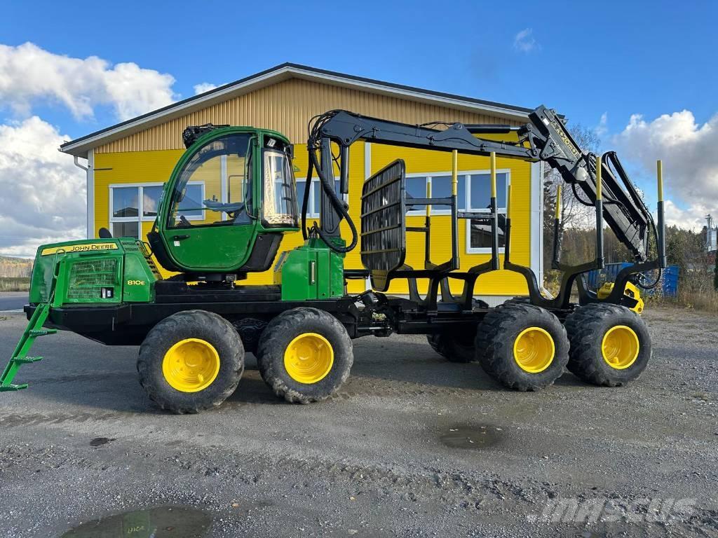 John Deere 810 E Форвардери