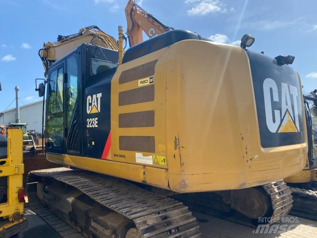 CAT 323 EL Гусеничні екскаватори