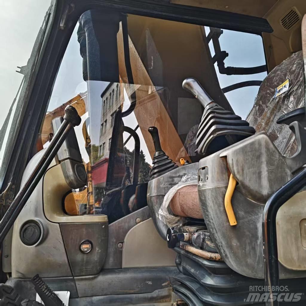 CAT 336 D Гусеничні екскаватори
