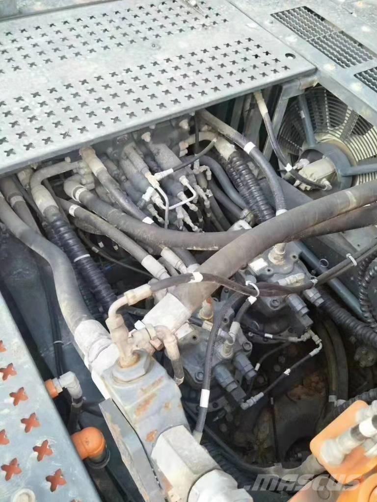 Doosan DX 530 LC-5 Гусеничні екскаватори