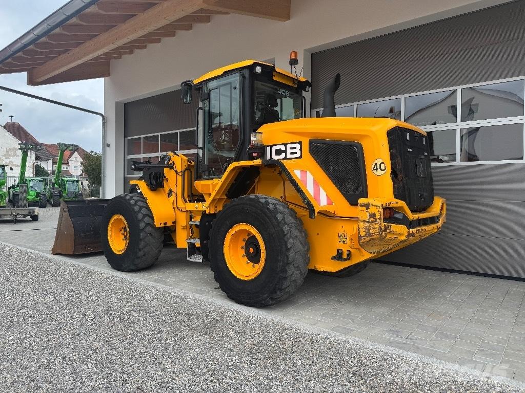 JCB 427 ZX Фронтальні навантажувачі