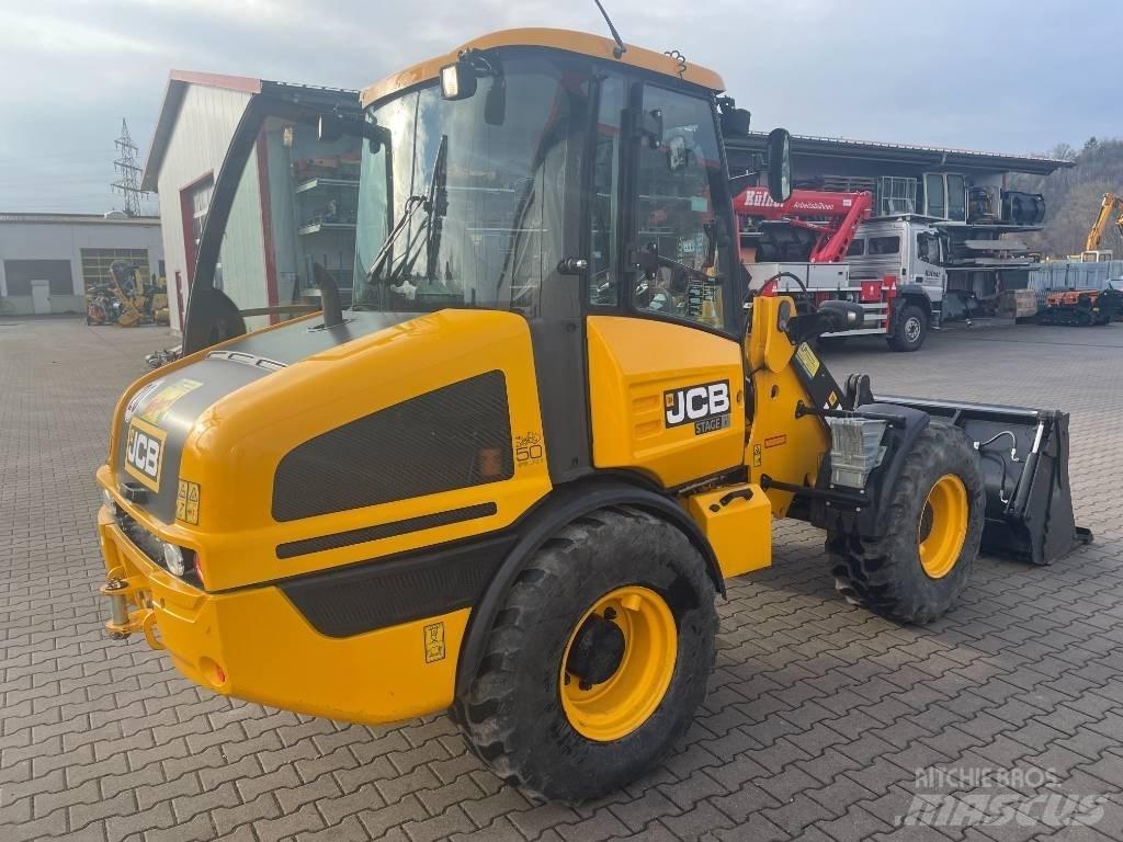 JCB 407 Фронтальні навантажувачі