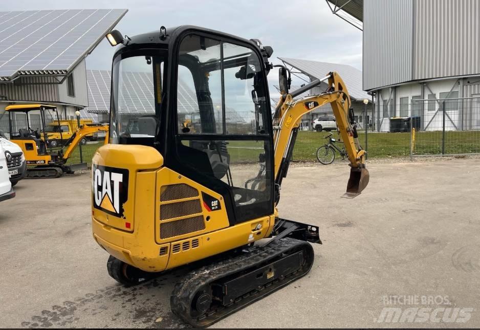 CAT 301.7 D Міні-екскаватори < 7т