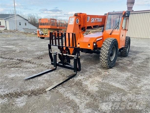 SkyTrak 6042 Телескопічні навантажувачі