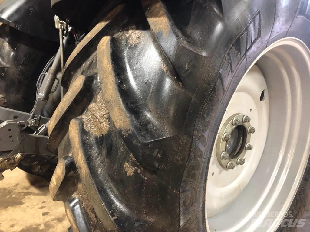 Massey Ferguson 7718 Трактори