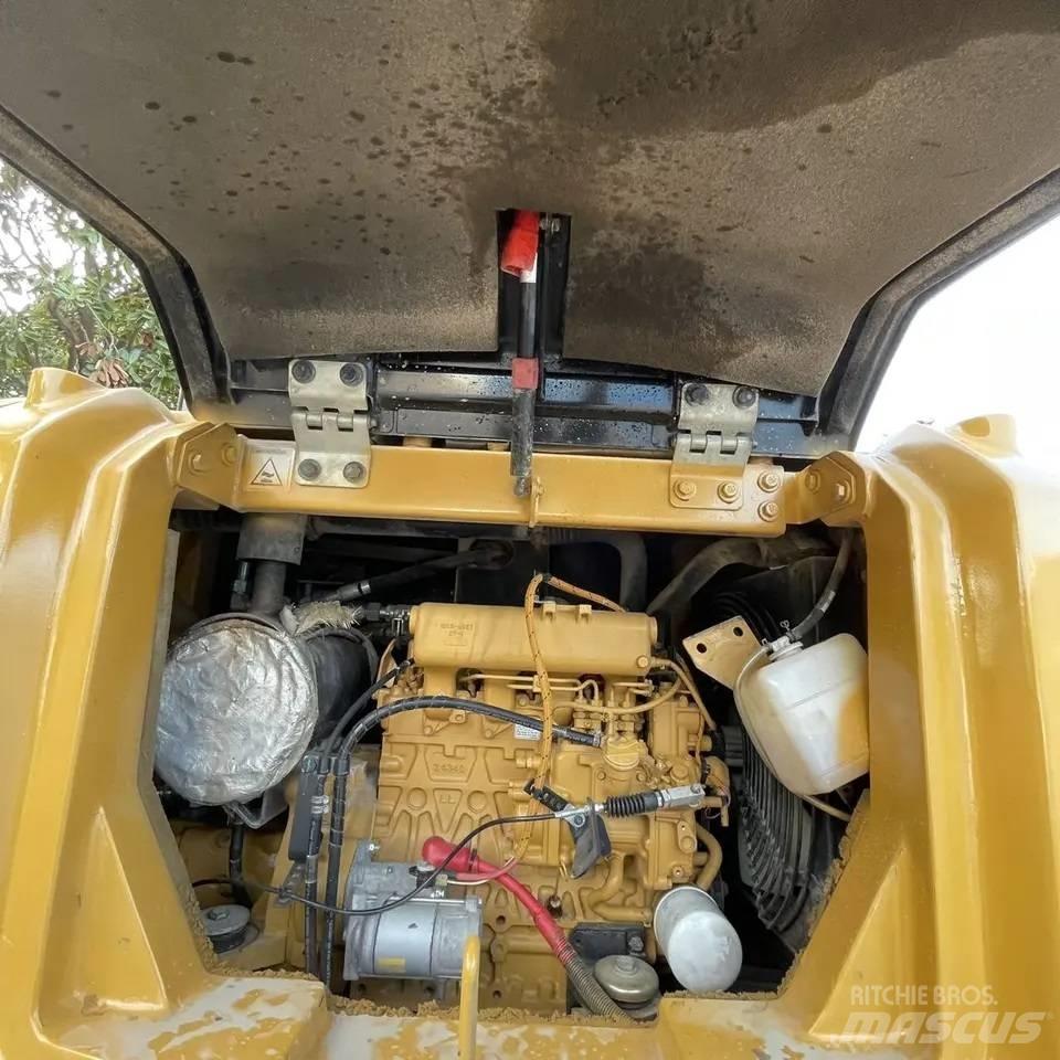 CAT 306E2 Гусеничні екскаватори