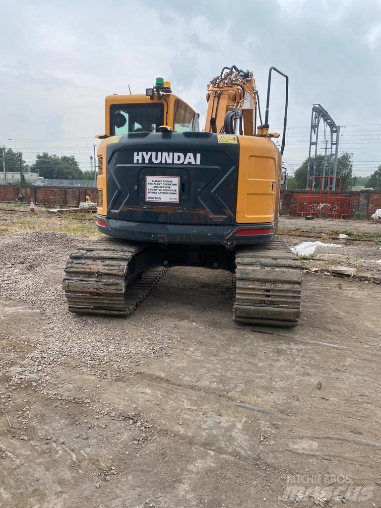 Hyundai HX130LCR Гусеничні екскаватори