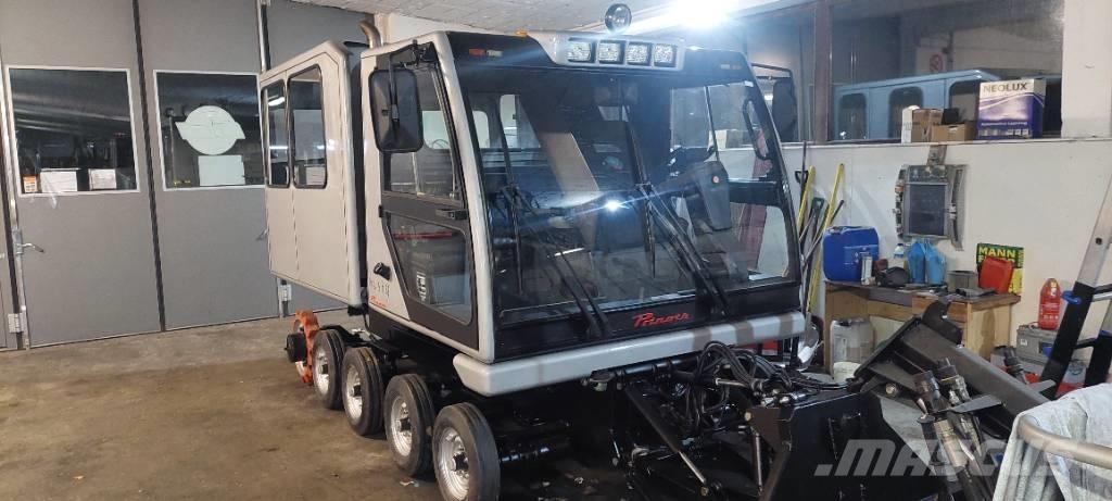 Prinoth Husky Снігозбиральні машини